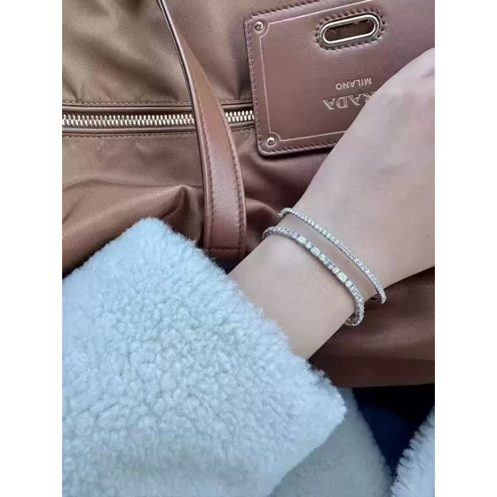 若奈珠宝镇店大钻石手链！近4.51克拉！42颗大南非钻公主方钻手链