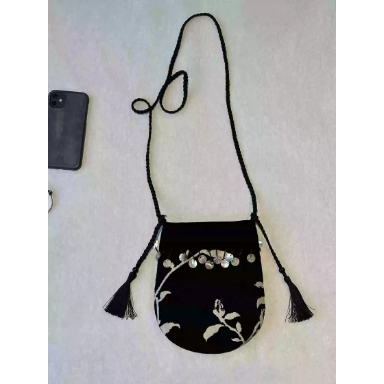 八井octsui【帘中折枝】新中式提花贝母流苏手工编织斜跨手机包包